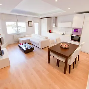 Anna & Thomas - Center Apartment Sitges